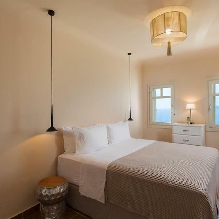 Villa Itis Luxury Suite With Balcony, Panoramic View & Jacuzzi Neápolis 外观 照片